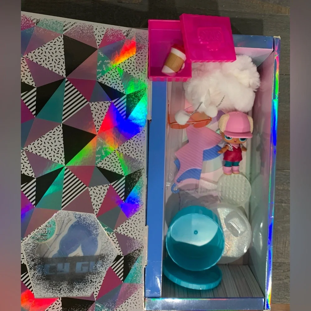 Winter Chill Icy Gurl And Brrr B.B Doll Girl LOL Surprise OMG Includes Items Pic